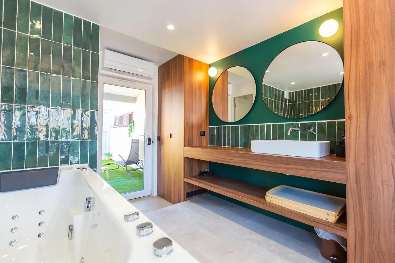 Love Room Du Mont D'Or - Baignoire Spa - Minibar Offert Marseille Love hotel
