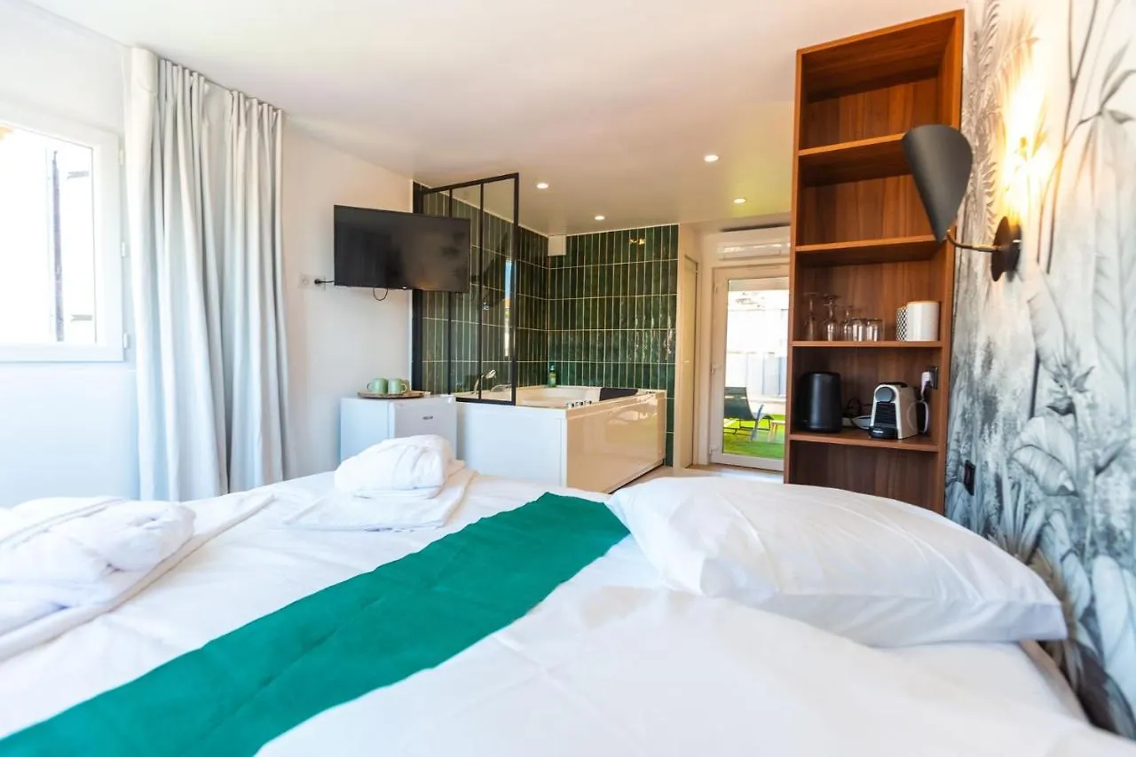 Love Room Du Mont D'Or - Baignoire Spa - Minibar Offert Marseille Hodinový hotel