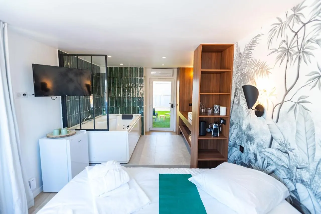 Romantiskt hotell Love Room Du Mont D'Or - Baignoire Spa - Minibar Offert Marseille