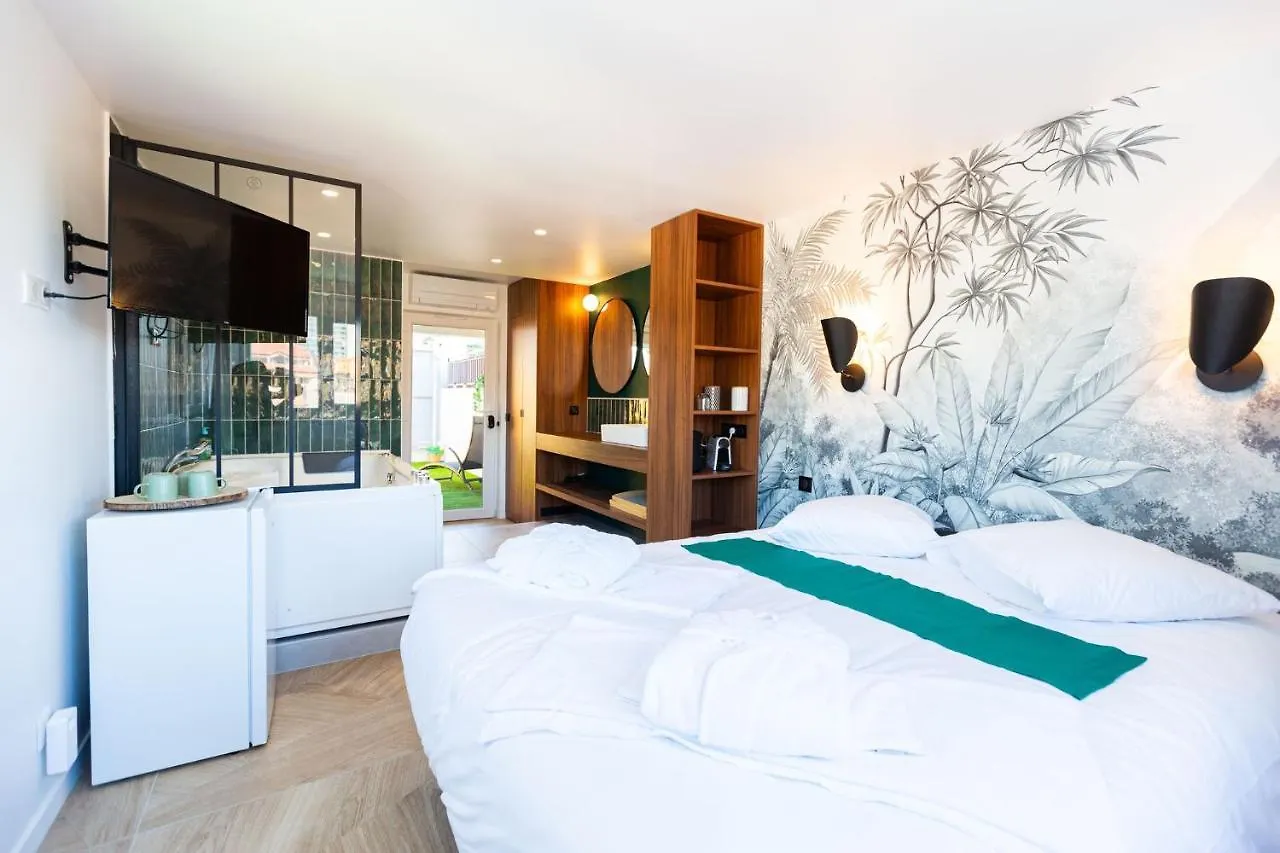 Romantiskt hotell Love Room Du Mont D'Or - Baignoire Spa - Minibar Offert Marseille Frankrike